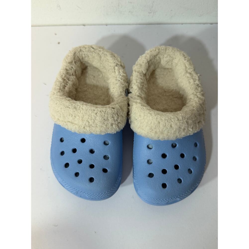 Child Fleece Lined CROCS Size C 6-7 Light Blue w white Liner Fuzzy